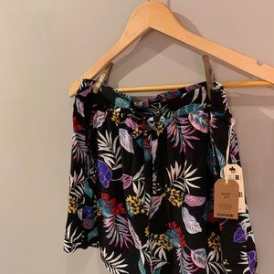 2/$15 floral flowy/ soft shorts
